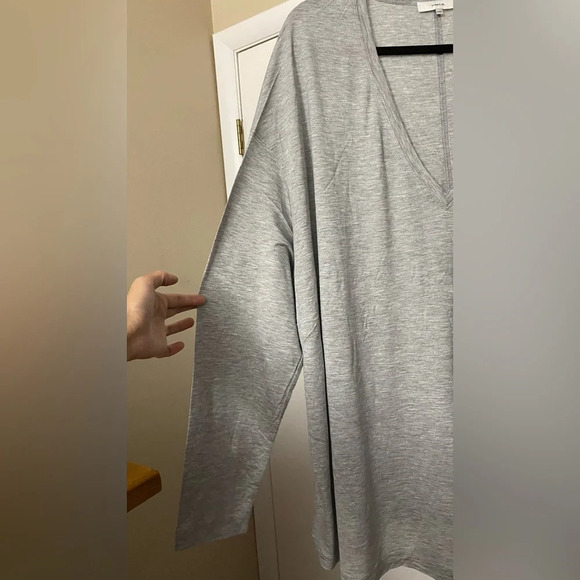 NWT Vince Dropped Shoulder V Neck Jersey Top Gray Size XXXL - Picture 7 of 8